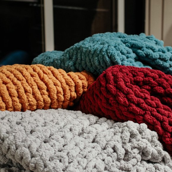 SOLD! Green Reiki Infused Handmade Chunky Knit Blanket! - Picture 1 of 3
